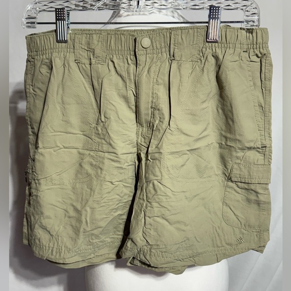 Columbia Tan Cargo Shorts with Relaxed Fit Size 6 - Picture 1 of 7